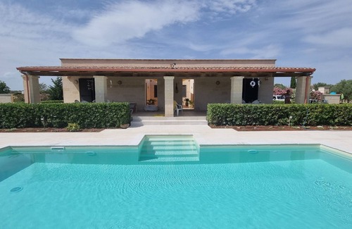 Manduria House | VILLA AMICORUM House WEST, pool 10 x 4 m