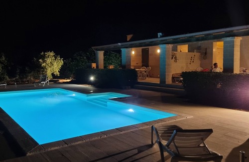 Manduria House | VILLA AMICORUM WEST and EAST, pool 10 x 4 m