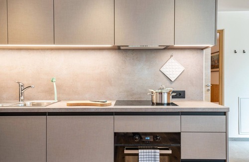 San Pietro Apartment | Villa Anna Apartment Geisler with Mountain View, Private Terrace and Wi-Fi