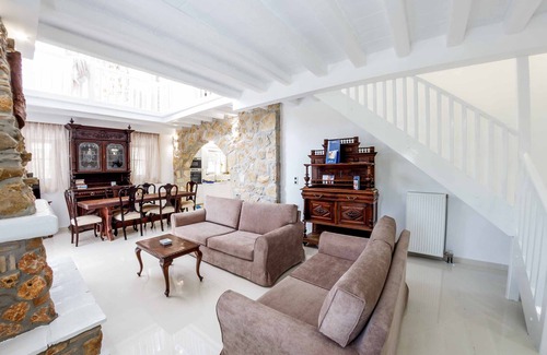 Drosia Villa | Villa Archontiko - Three Bedroom Villa, Sleeps 6