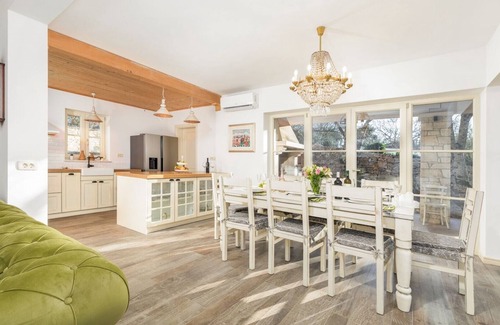 Rakovci Villa | Villa Ardiletta by Villsy