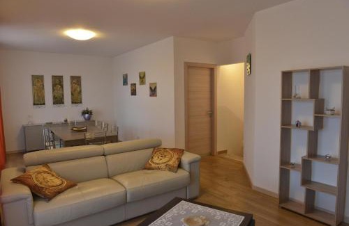 Manerba del Garda Villa | Villa Artemia