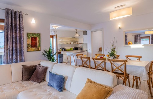 Vrznaveri Villa | Villa Artist near Porec