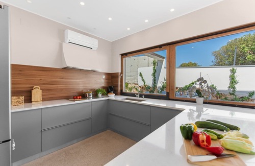 Pjescana Uvala Villa | Villa Artist with Pool