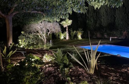 Chateaurenard Villa | Villa au calme avec piscine chauffée