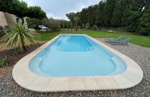 Chateaurenard Villa | Villa au calme avec piscine chauffée