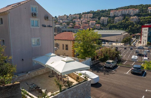 Montovjerna Apartment | Villa Aura - Executive Business room