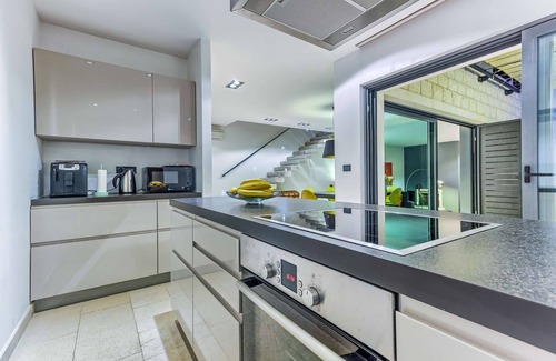 Mimice Villa | Villa Azul - Luxury Designer Villa, heated Pool, 4BR, SeaView