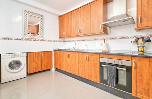 Almunecar Villa | Villa 'Bahía Azul' with Sea View, Wi-Fi and Air Conditioning