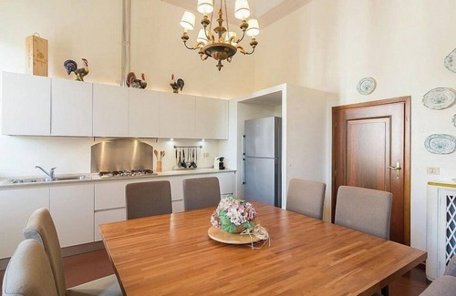 Levada House | Villa Barchessa: An elegant two-story apartment that is part of an historic villa surrounded by wonderful gardens, with Free WI-FI.
