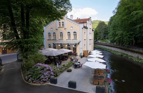 Karlovy Vary Hotel | Villa Basileia Riverside