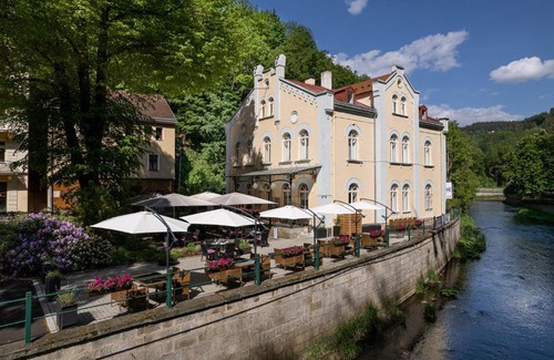 Karlovy Vary Hotel | Villa Basileia Riverside