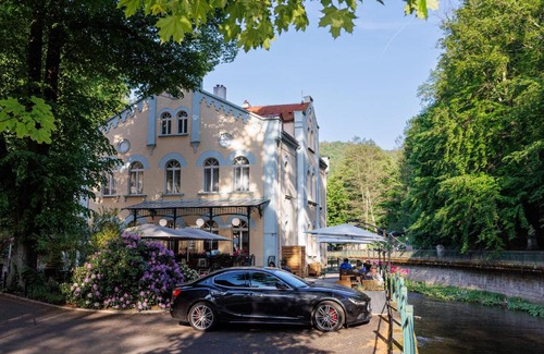 Karlovy Vary Hotel | Villa Basileia Riverside