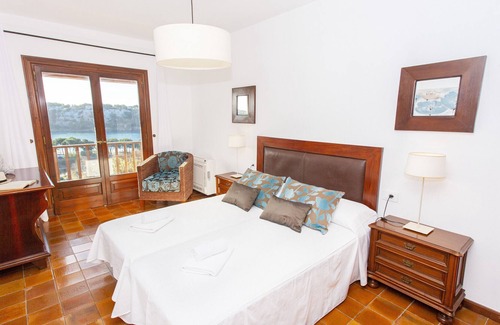 Serpentona Villa | Villa Bella Vista in Cala Galdana - Private pool, sea views, free wifi -
