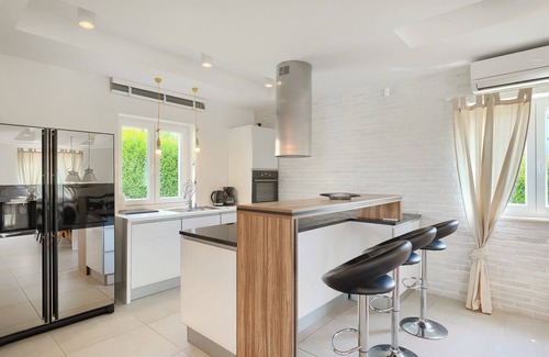 Jadruhi Villa | Villa Belle with Pool