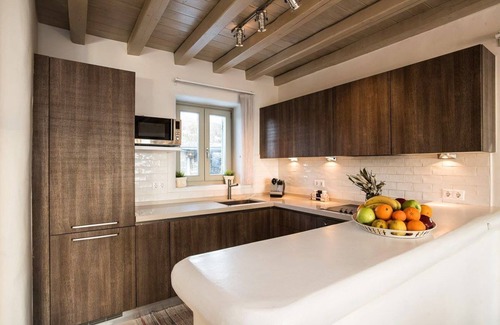 Xilokeratidi Villa | Villa Benediktos - Six Bedroom Villa, Sleeps 12