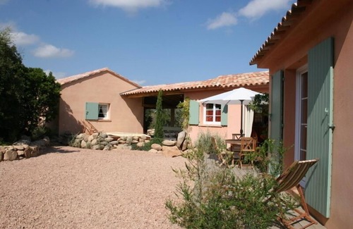 San-Gavino-di-Carbini Villa | villa between sea and scrub