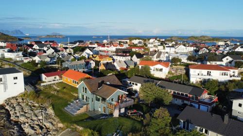Henningsvaer Villa | Villa Bluebird-Exclusive 5 bedroom 3 bathroom