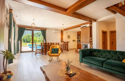 Brusane Villa | Villa Brusiana with heated pool