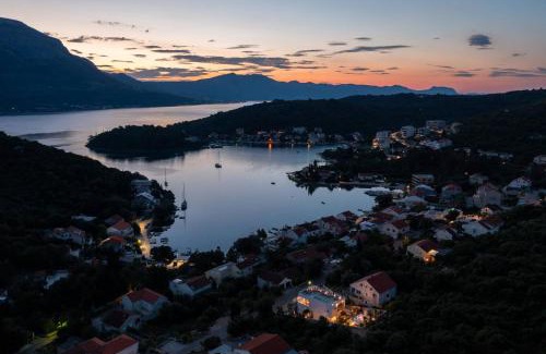 Cove Tri Zala (Zrnovo) Villa | Villa Buddha Bay