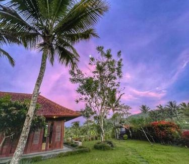 Selat Villa | Villa Bukit Temawang Near Sidemen and Mount Agung