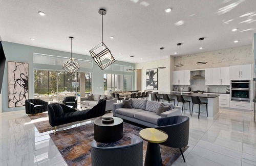 Loughman House | Villa by Villatel | Music Studio, Candy Theme BR, Arcade, Gym, Pool, Near Disney
