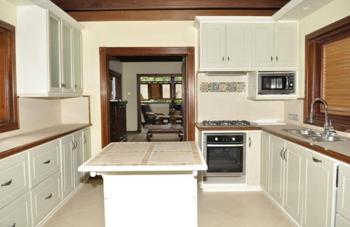 Trouya Villa | Villa C est La Vie 3BR in Trouya by Personal Villas - Stunning Hideaway