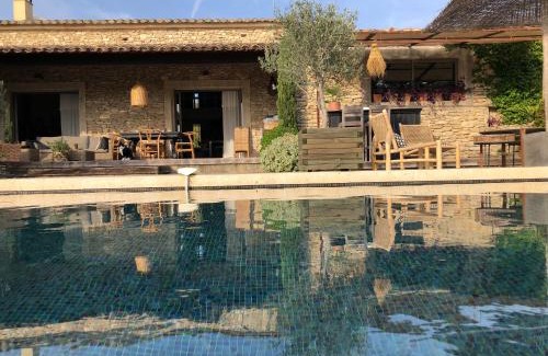 Cabrieres-d'Avignon Bed & Breakfast | Villa Cabrida