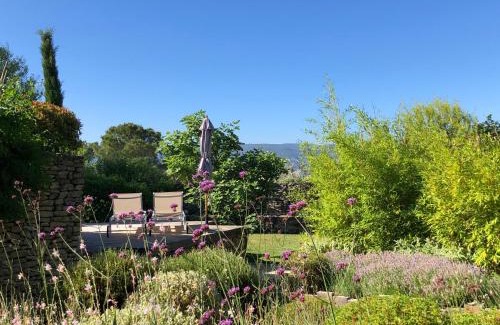 Cabrieres-d'Avignon Bed & Breakfast | Villa Cabrida