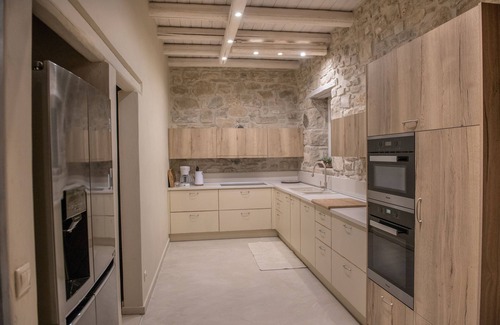 Faistos Villa | Villa Camping with private swimming pool near Komos beach ,Matala