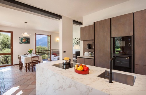 Pai Villa | Villa Carducci with lake view