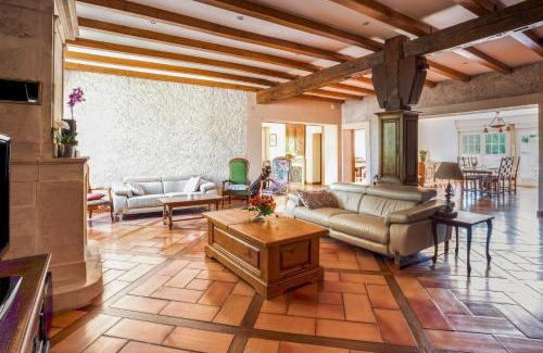Mereville House | Villa Carpe Diem