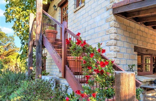 Katikati House | ‘Villa Casa Maria’ Luxury Tuscan Villa