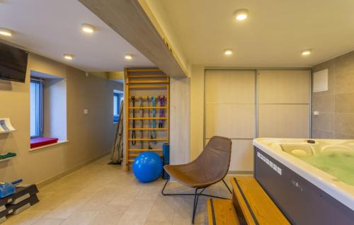 Municipality of Omisalj Villa | Villa Castel Muschio by Villas Guide