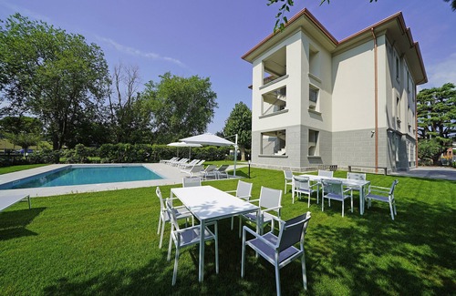 Rivoltella Apartment | Villa Caterina 1-bedroom apartment by Wonderful Italy