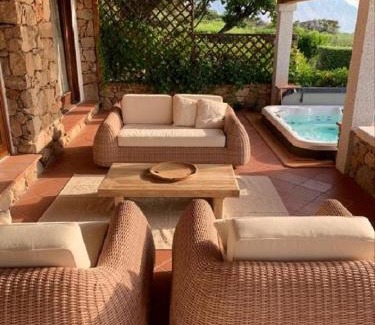 San Teodoro Villa | Villa Caterina