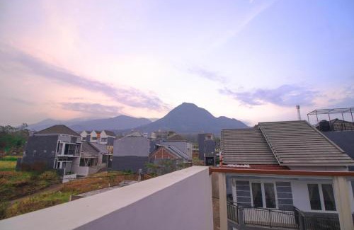 Oro Oro Ombo Villa | Villa Ceria with Private Pool & Rooftop