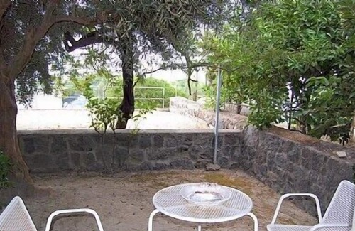 Casamicciola Terme House | Villa Chiaretta A, fully refundable with voucher*: A spacious one-story studio apartment located on a hillside, facing the sea.