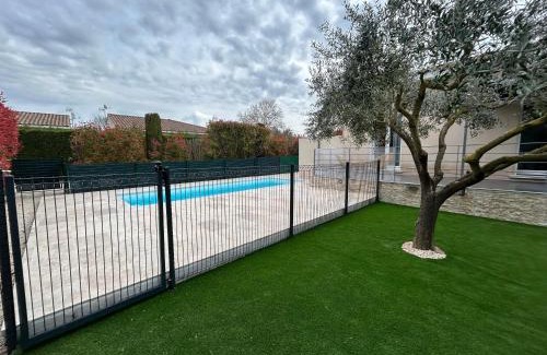 Moussac House | Villa Cigalette avec piscine, terrasse et jardin