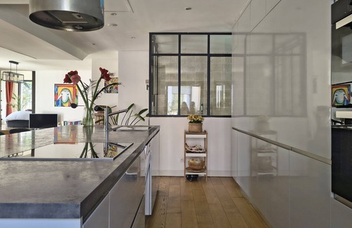 Mont Duplan Villa | VILLA CITY CENTER HEATED INDOOR POOL