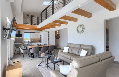 Nova Vas Villa | Villa Civitan with infinity pool in Novigrad