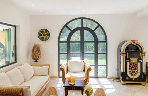 Mallemort Villa | Villa Clara luxery house on Pont Royal Golf