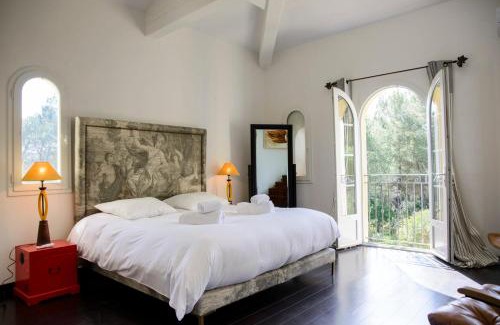 Mallemort Villa | Villa Clara luxery house on Pont Royal Golf