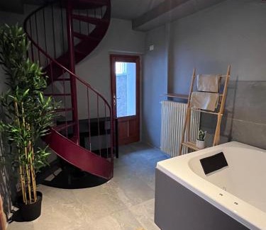 Blevio House | VILLA Como, Jacuzzi Spa and Private Pool