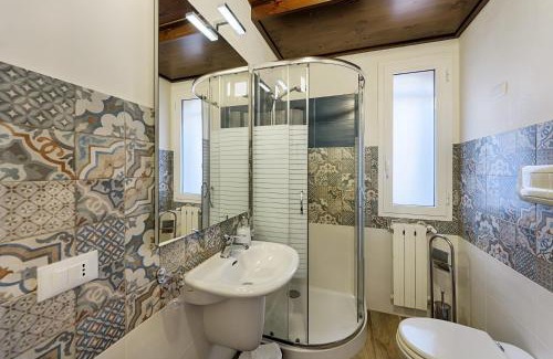 Ragusa House | Villa con Piscina Relax e Free Parking