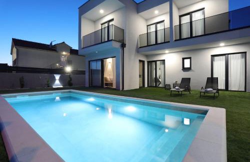 Poljica Villa | Villa Cvit Mediterana with heated pool