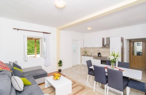 Konavle Villa | Villa Dalmatian Gem - Two-Bedroom Villa with Terrace and Swimming Pool