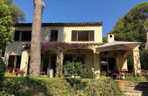 Cap-Ferrat Villa | Villa de Charme au coeur du Cap-Ferrat