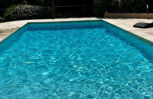 Le Beausset Villa | Villa de charme en campagne avec piscine privée et nature luxuriante