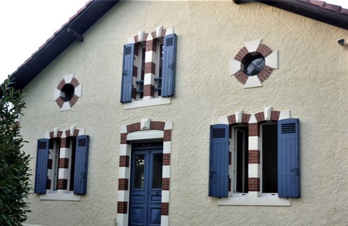 Laluque Bed & Breakfast | Villa de Charme "la Landaise", Coeur de Village, Jardin, Piscine, Océan : 25 min